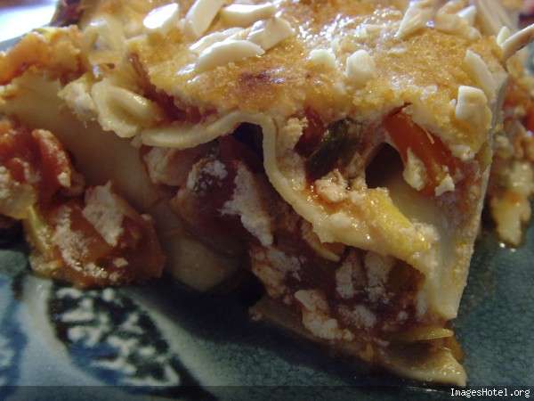 http://www.imageshotel.org/images/KaTt/lasagnesauseitan.jpg