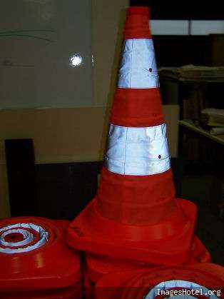 cone de signalisation retractable reflechissant personnalisé