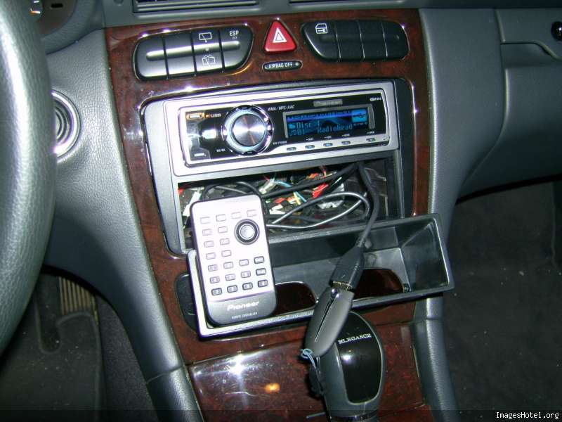 Demontage autoradio mercedes classe c 2002 #3