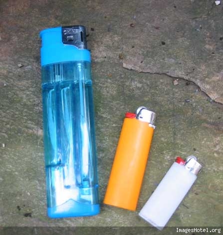 le choix d'un briquet... - Page 2 Img77692